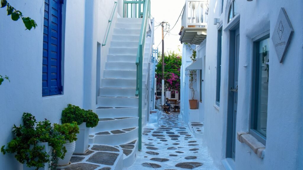 48 hours in Santorini