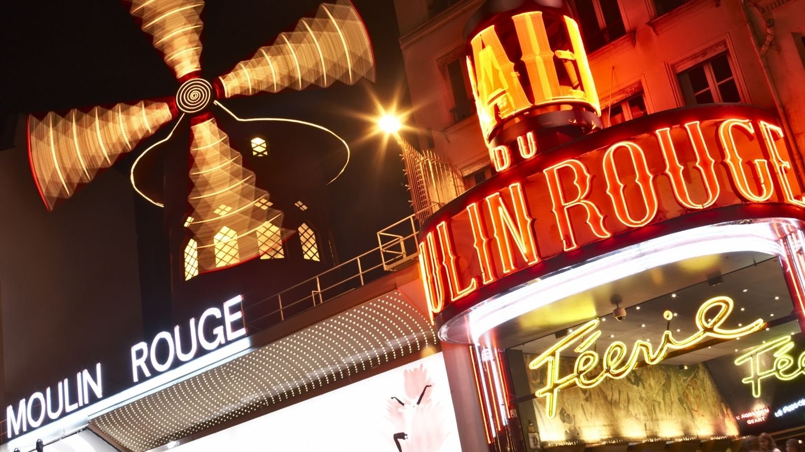 Montmartre: Moulin Rouge