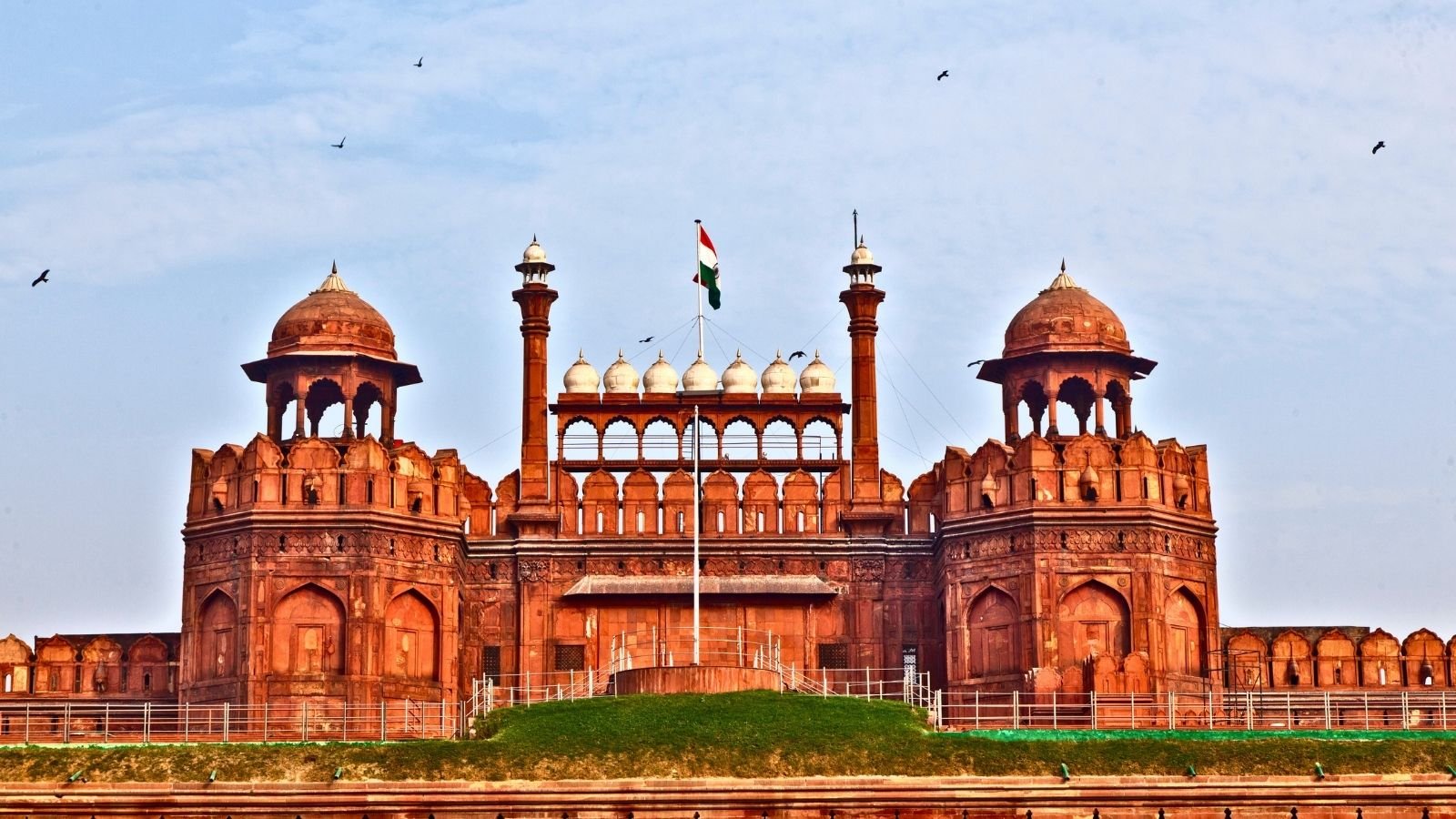 Red Fort. Two Hours in Old Delhi