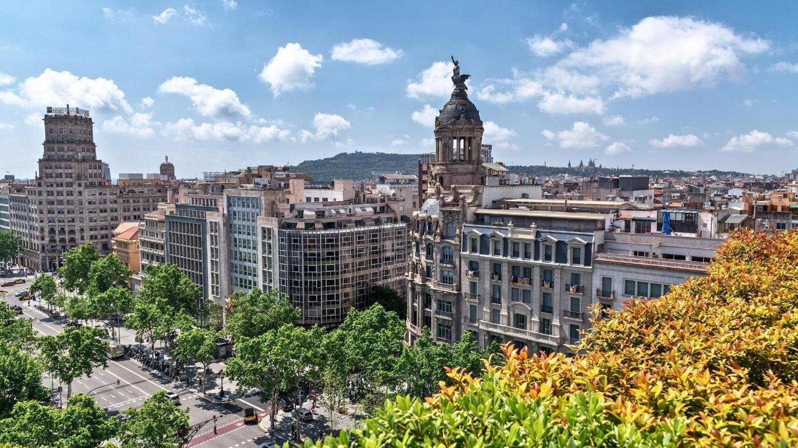 Two hours in Eixample, Barcelona: Passeig de Gràcia